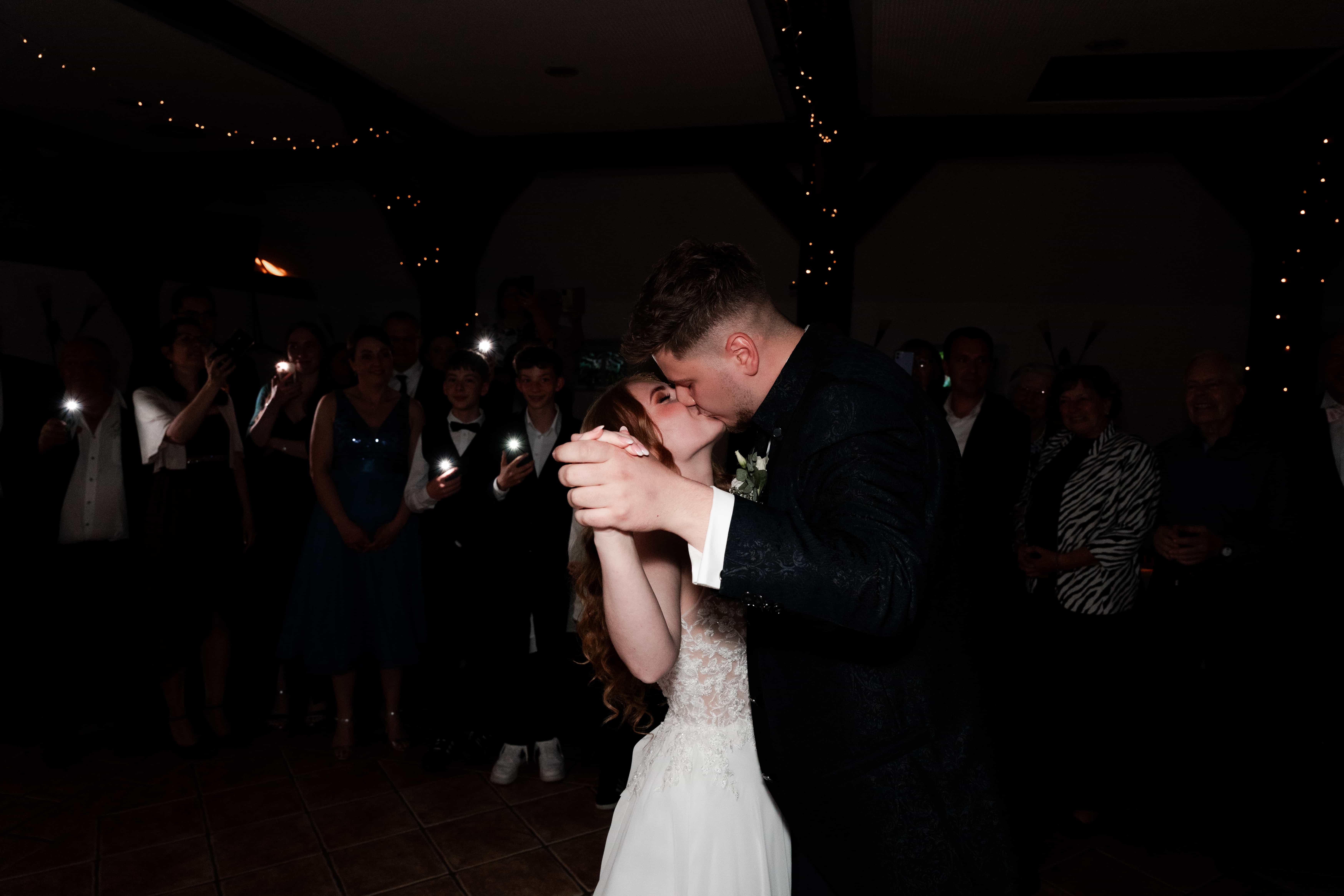 Hochzeitsfotograf Marie & David – Brautstrauß und Hochzeitsdetails
